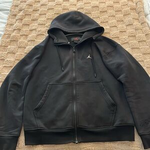 Men’s Jordan, M, Black/White.